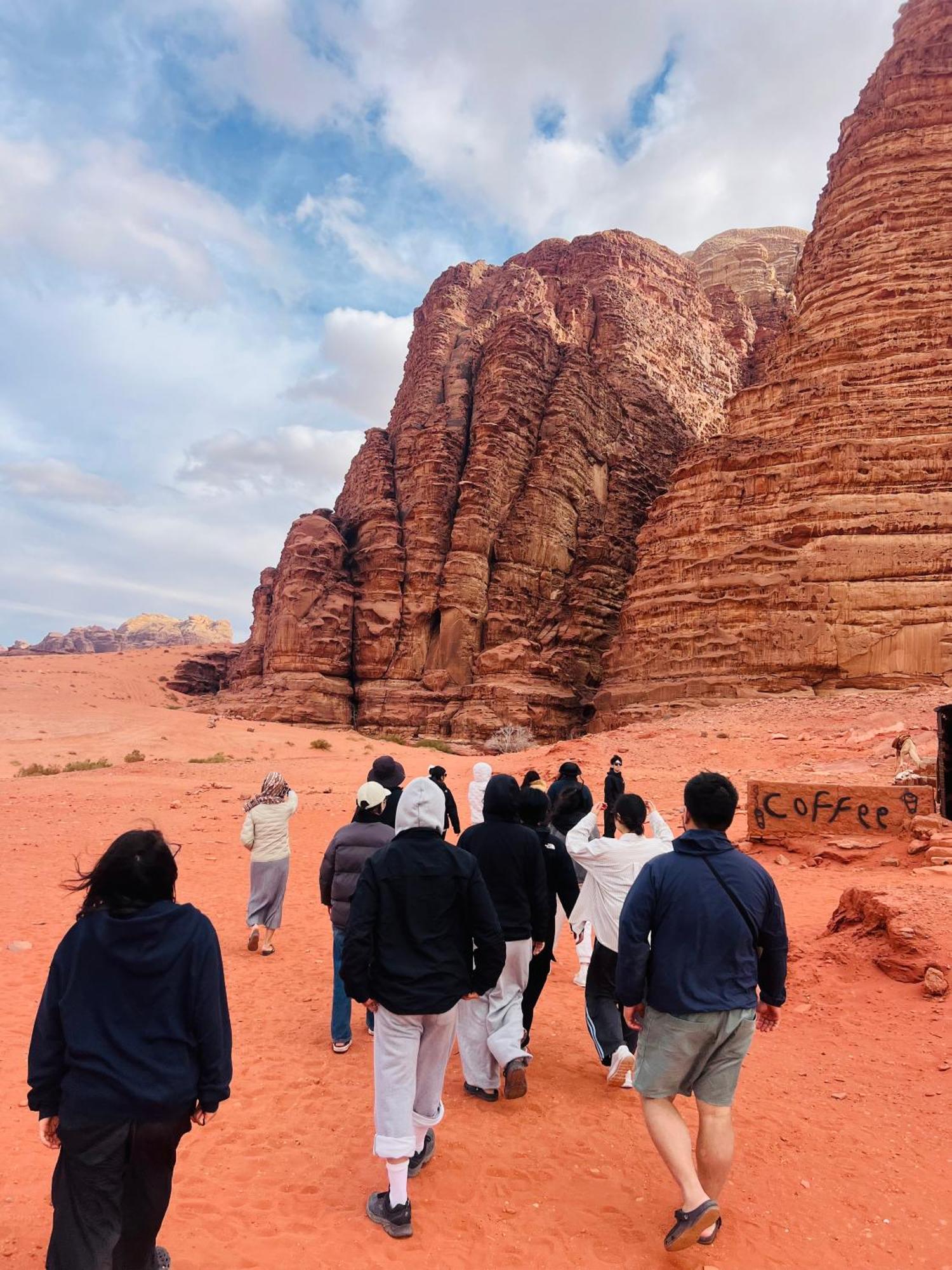 Wadi Rum Sunrise Camp Buitenkant foto